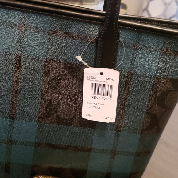 Coach tote & wallet - Picture 5 of 8